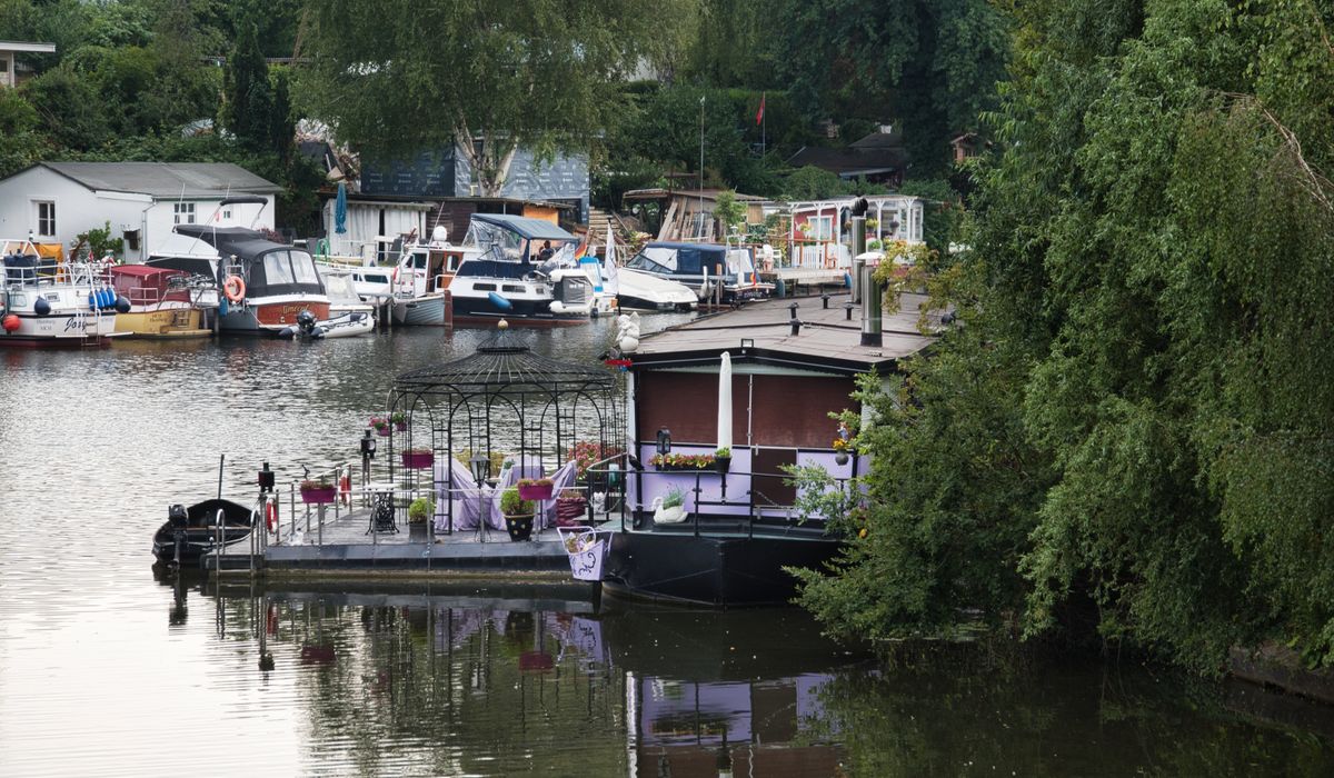 Understanding canal heritage and historic lock designs